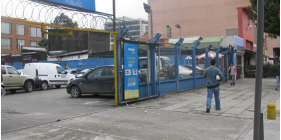 Parqueadero car wash Normandia